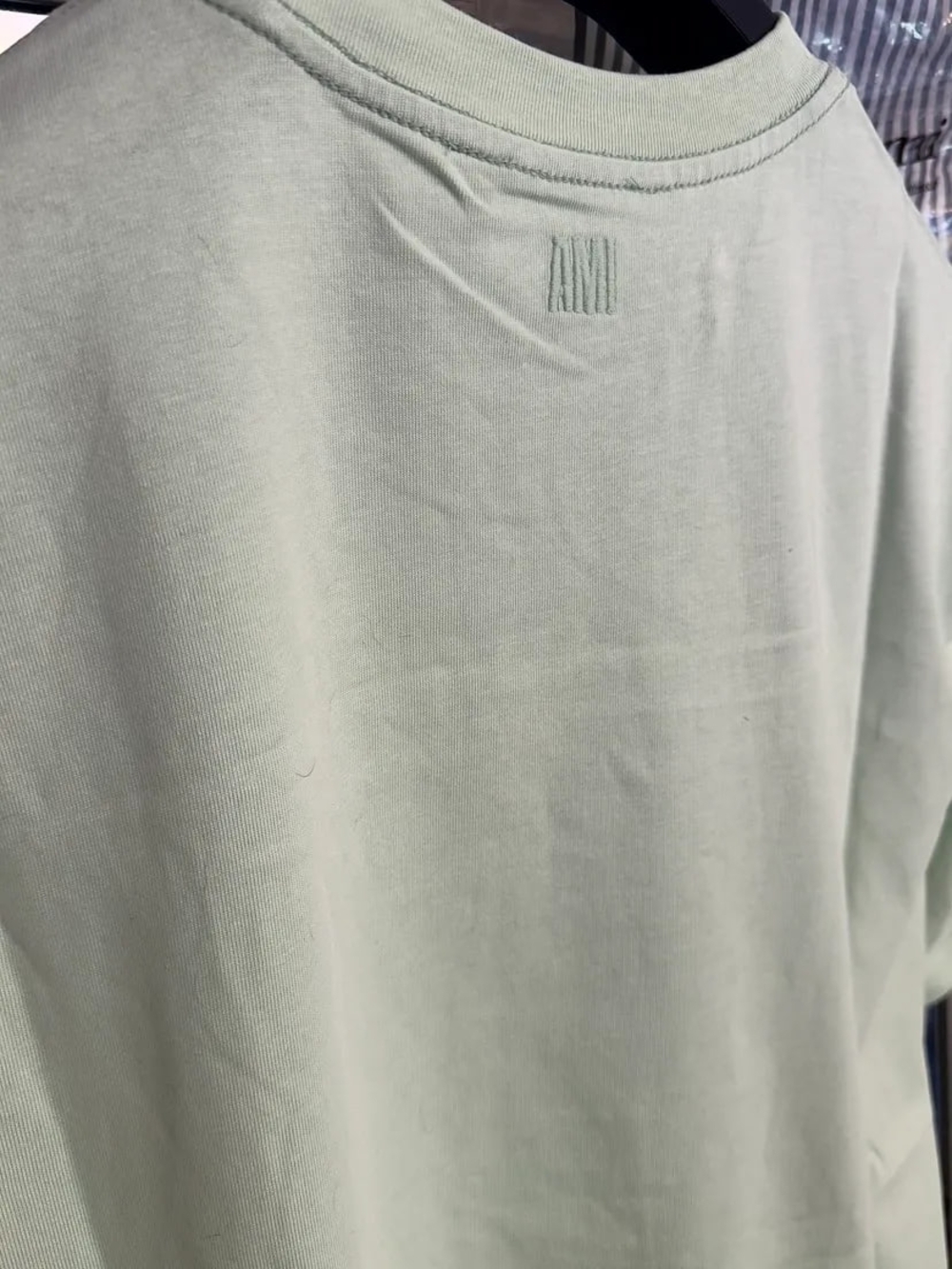 AMI Paris Ami de Cœur Heart Logo T-Shirt - Picture 3 of 3